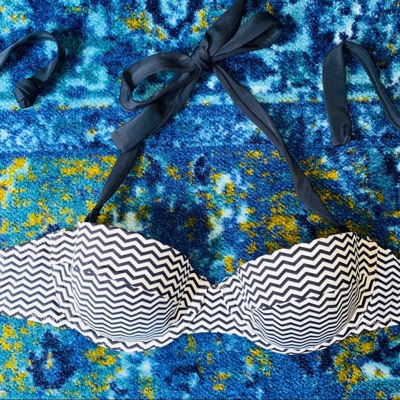 Topshop Patterned Wire Bikini Top💋 - Picture 7 of 9